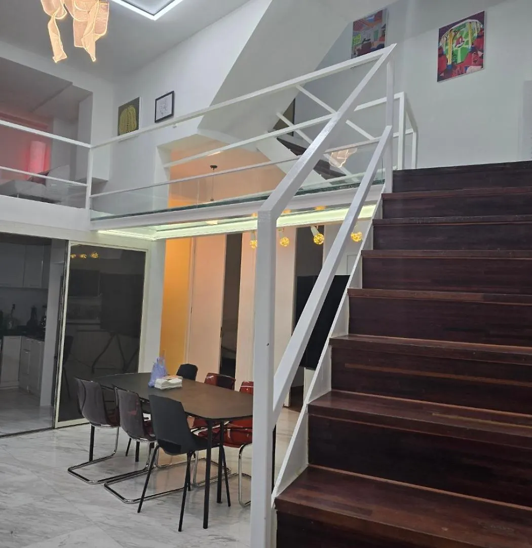 הוילה סיאול Happy House וילה